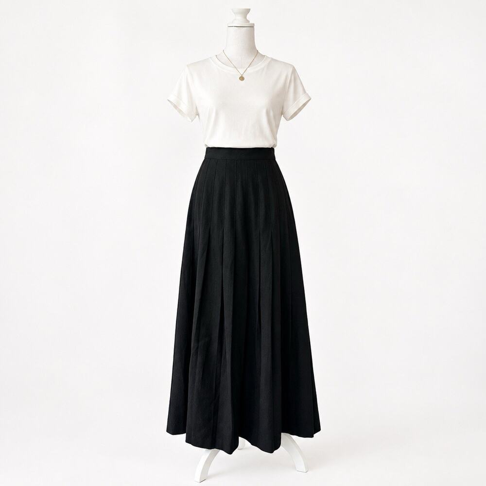 Vintage Burberrys 100% Wool Pleated Midi Skirt Black Size 12 Made in USA